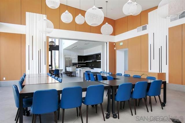 7824 Inception Way, San Diego CA: https://media.crmls.org/mediaz/4ae59d33-22f4-4015-a643-f0511bde3ce9.jpg