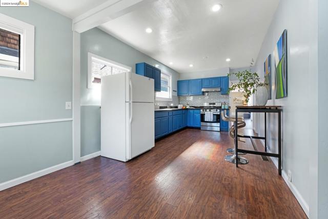Image 18 of 36 For 2930 Galindo St