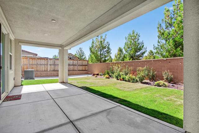 6640 Silverleaf Court, Tracy CA: https://media.crmls.org/mediaz/4ae5de81-ae8d-412a-8f67-a54796084b4f.jpg