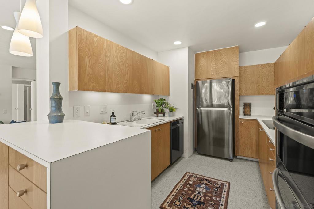 3200 6th Ave - photo 17