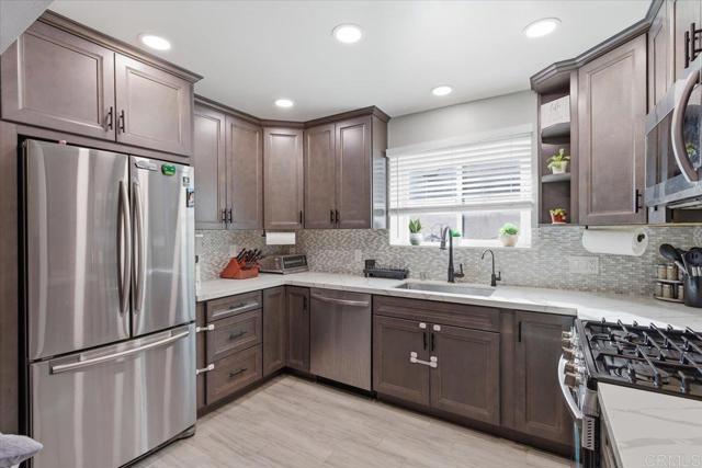 Detail Gallery Image 7 of 48 For 353 61st St, San Diego,  CA 92114 - 3 Beds | 3 Baths