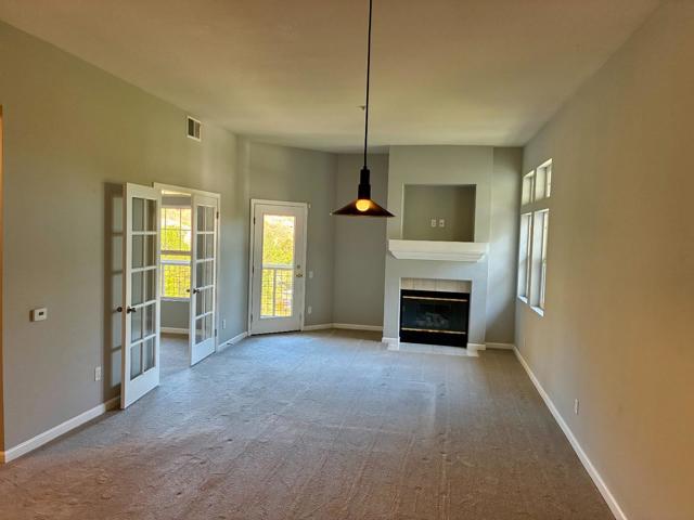 121 Crescent Court, Brisbane CA: https://media.crmls.org/mediaz/4ae78066-d6b8-4303-8ee4-1ad0c26db7f4.jpg