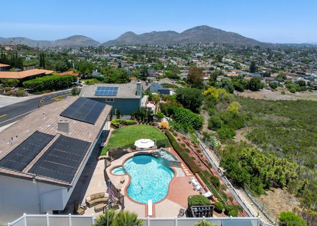 6143 Madra, San Diego CA: https://media.crmls.org/mediaz/4ae9c145-fda5-44ce-bb50-71b4fd9aa142.jpg