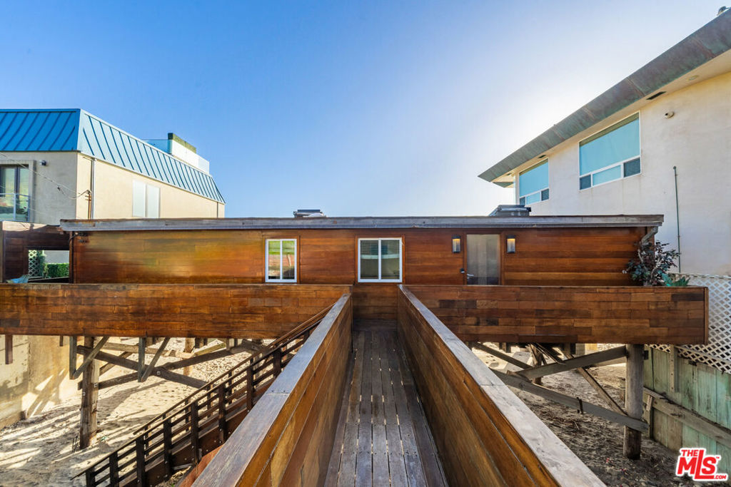 43000 Pacific Coast Highway