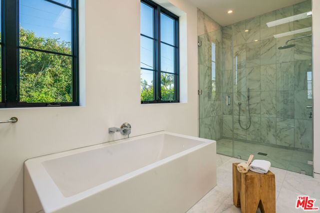636 N Kilkea Drive, Los Angeles CA: https://media.crmls.org/mediaz/4aead49a-16e0-4247-96ab-0740ced19dd0.jpg