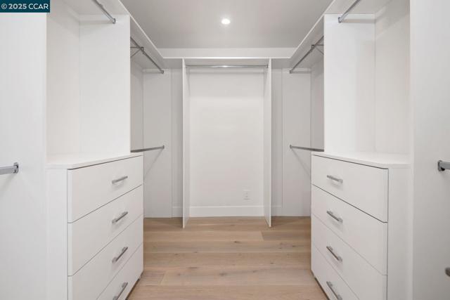 706 St Marys Road, Lafayette CA: https://media.crmls.org/mediaz/4aedbdea-1f22-4047-b913-0ce5d5d2e080.jpg