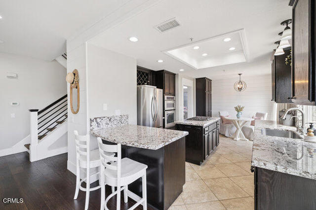 Detail Gallery Image 11 of 30 For 10488 Mammoth St, Ventura,  CA 93004 - 4 Beds | 2/1 Baths