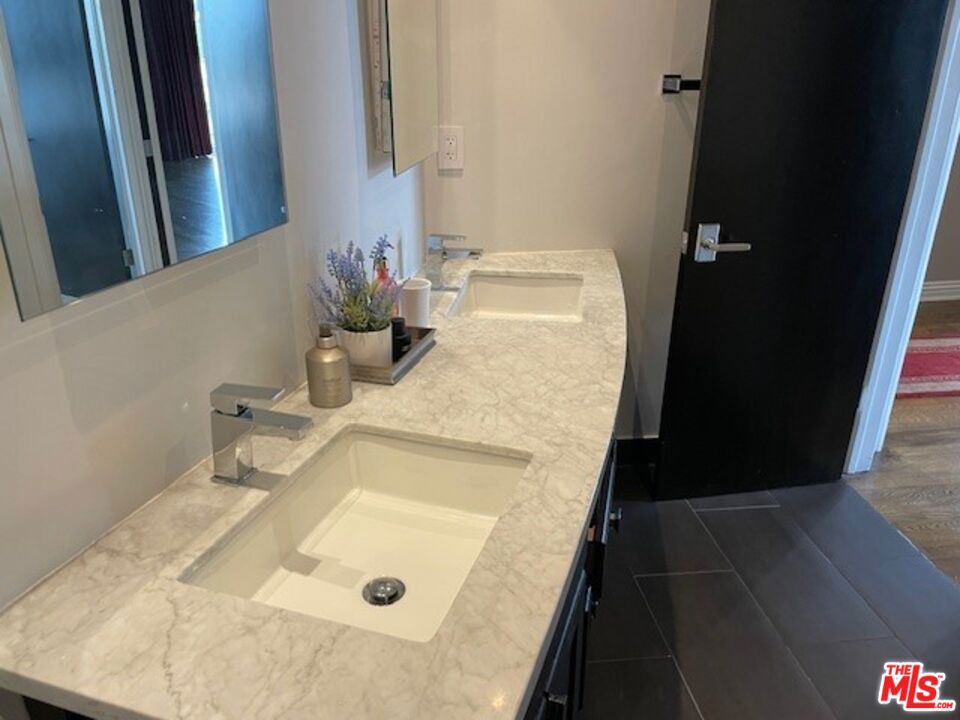 MLS #25546107 image #23
