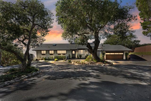 15 Mentone Road, Carmel CA: https://media.crmls.org/mediaz/4aee3370-ab41-4a09-91e0-a856bc7f59e3.jpg