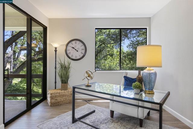 1285 Avenida Sevilla, Walnut Creek CA: https://media.crmls.org/mediaz/4aeee4f4-0099-4474-8348-6b5fa92707de.jpg
