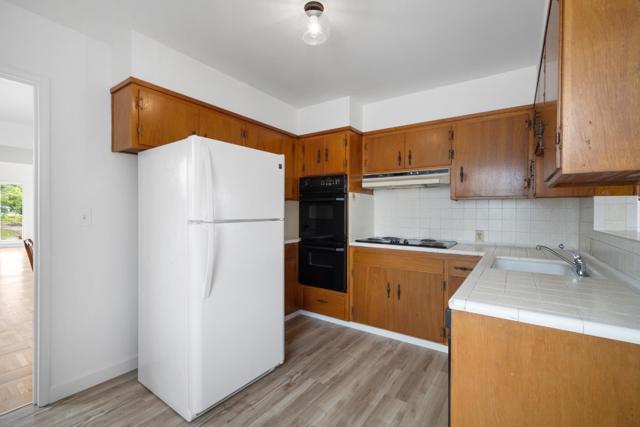 58 N Mayfair Avenue, Daly City CA: https://media.crmls.org/mediaz/4aef1d89-b89d-49f6-a810-c09e1c2b8002.jpg