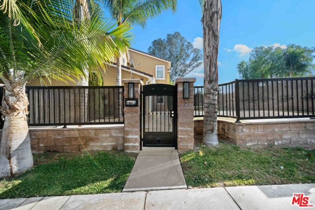 16214 Highgate Drive, Riverside CA: https://media.crmls.org/mediaz/4aefa4e4-40a3-4f01-8181-2d2ca394ca07.jpg