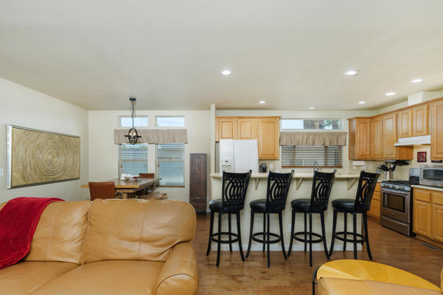 205 Cherokee Street, Palm Springs CA: https://media.crmls.org/mediaz/4aefcf09-430b-444b-a53f-e26903950708.jpg
