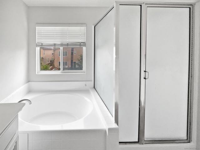 1393 Misty Ridge Pl, Chula Vista CA: https://media.crmls.org/mediaz/4af017ed-0b5b-44cc-be1b-ea7200c361b9.jpg