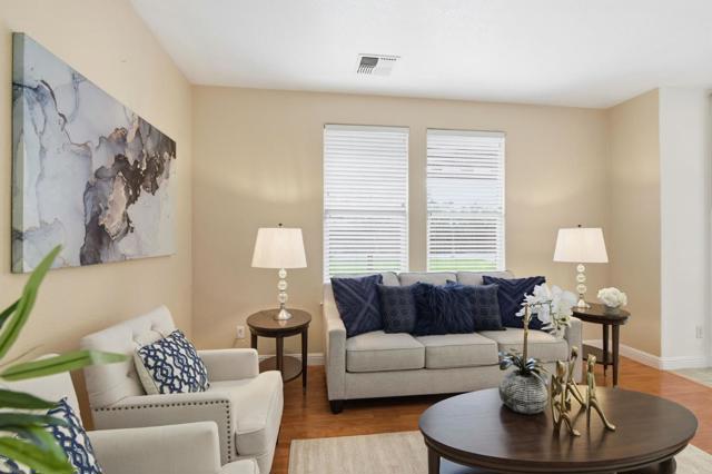 2979 Stallion Way, San Jose CA: https://media.crmls.org/mediaz/4af052ea-a327-4ee2-b166-c4050f4e138a.jpg