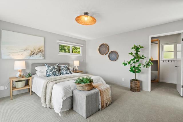 1975 Seascape Boulevard, Aptos CA: https://media.crmls.org/mediaz/4af0f843-e01e-4da2-b440-55292125e347.jpg