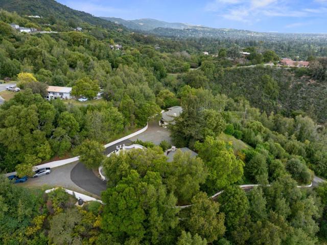 16460 Wood Acres Road, Los Gatos CA: https://media.crmls.org/mediaz/4af24104-7fc3-4cb2-a762-a442e5b2dffd.jpg