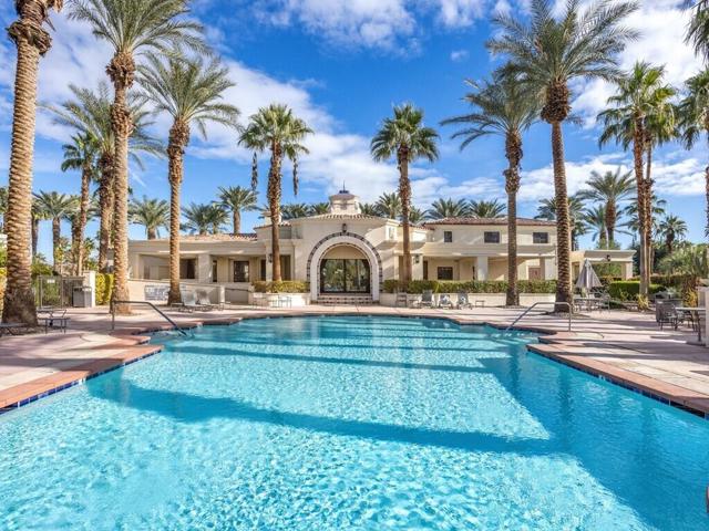 80872 Calle Azul, La Quinta CA: https://media.crmls.org/mediaz/4af2435d-7bfa-4ebe-a91f-bd141185e6f1.jpg