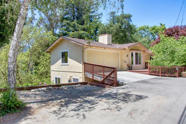 41 Grandview Avenue, Felton CA: https://media.crmls.org/mediaz/4af24674-8d23-4de6-90aa-195b8c96e1e9.jpg