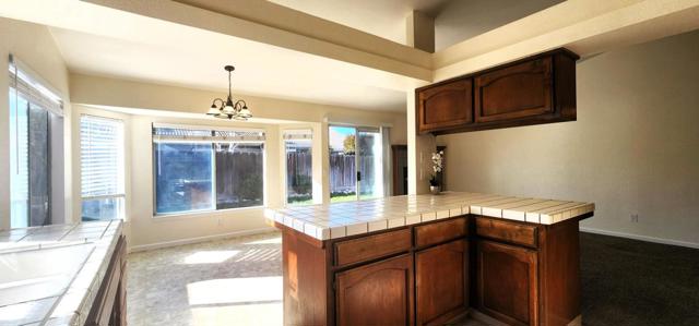46200 Pine Meadow Drive, King City CA: https://media.crmls.org/mediaz/4af2707b-05ef-44f1-9a57-c013ca820695.jpg