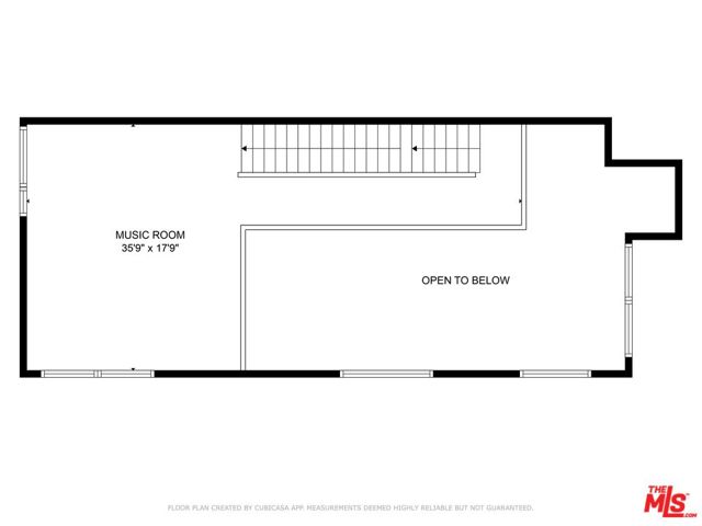 1335 N Fuller Avenue, Los Angeles CA: https://media.crmls.org/mediaz/4af28049-8142-484e-a5e0-96c43ad4c679.jpg