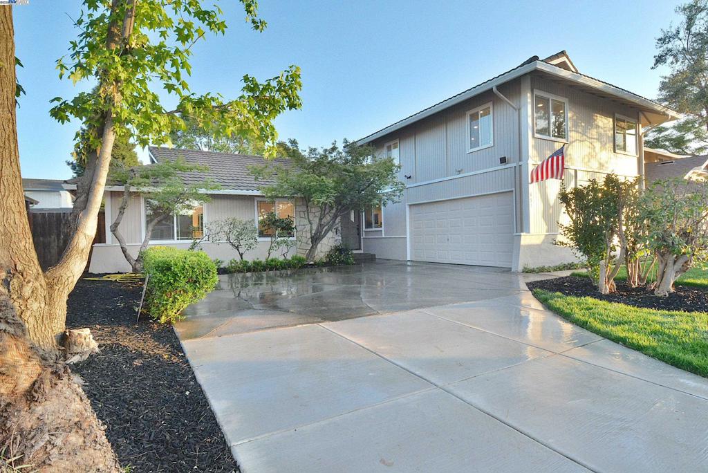 651 Brookfield Dr