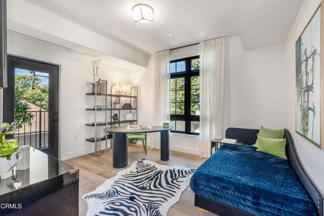 Detail Gallery Image 16 of 41 For 139 S Oak Knoll Ave #203,  Pasadena,  CA 91101 - 2 Beds | 2 Baths