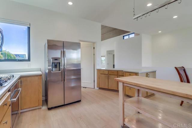 Detail Gallery Image 17 of 66 For 170 Jupiter St a,  Encinitas,  CA 92024 - 4 Beds | 3 Baths