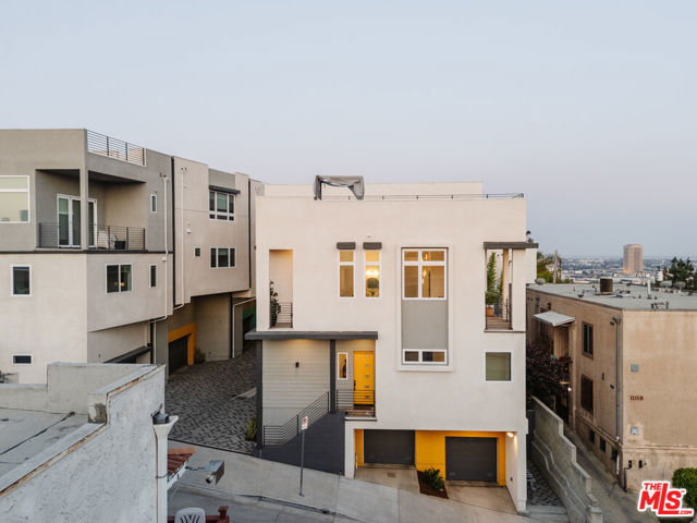 1124 W Panorama Way, Los Angeles CA: https://media.crmls.org/mediaz/4af70e01-eaab-4254-8517-b9a8e62fceca.jpg