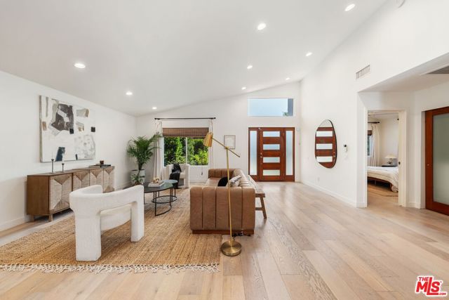 5627 Lemp Avenue, North Hollywood CA: https://media.crmls.org/mediaz/4af758e8-9bb6-49de-873e-bb3948dc8fb2.jpg