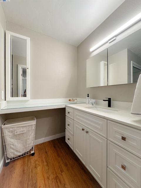 148 Ascot Ct, Moraga CA: https://media.crmls.org/mediaz/4af7bd64-49f7-4412-9dac-49d3f8d94d67.jpg