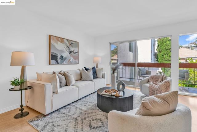 288 Whitmore St, Oakland CA: https://media.crmls.org/mediaz/4af8ad94-fe7d-491e-b33e-f0aecc092477.jpg