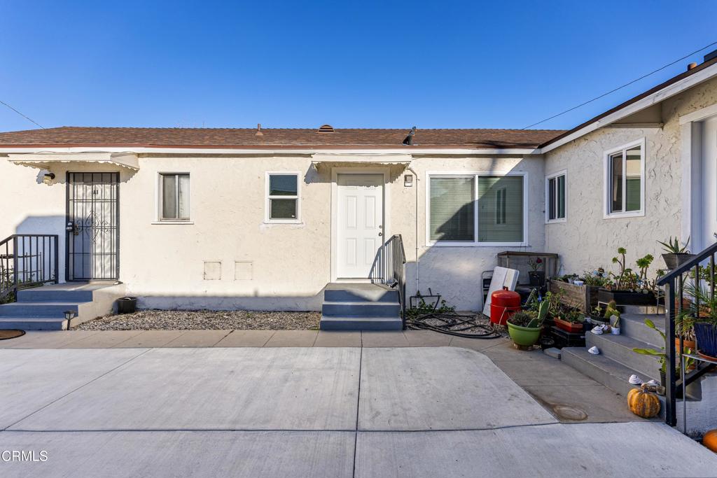 6634 Vineland Avenue