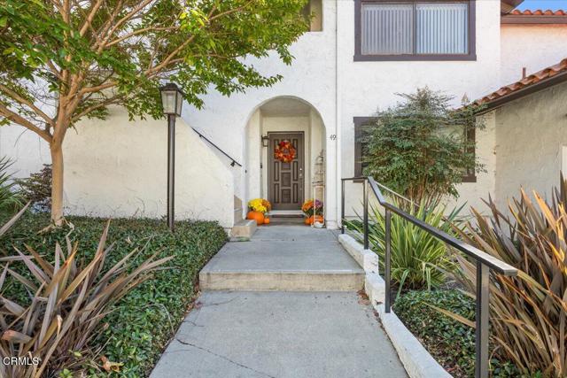 Detail Gallery Image 2 of 44 For 49 Mission Plaza Dr, Ventura,  CA 93001 - 2 Beds | 2 Baths