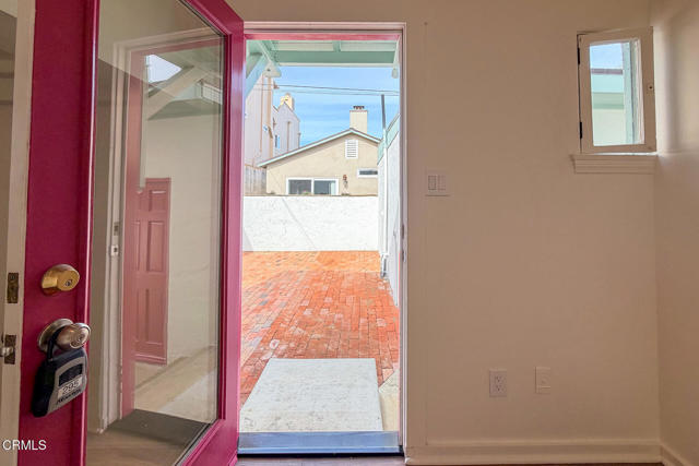 Detail Gallery Image 22 of 35 For 117 Van Nuys Ave, Oxnard,  CA 93035 - 3 Beds | 2 Baths