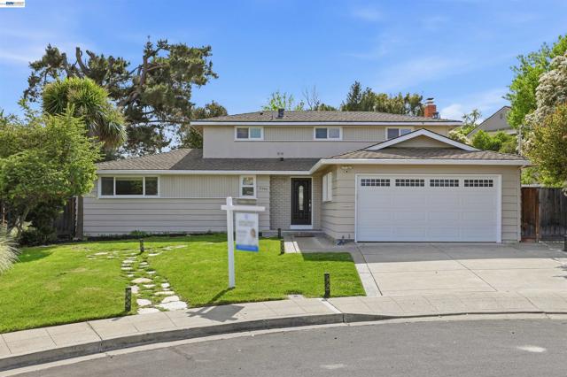 11593 Ladera Ct, Dublin CA: https://media.crmls.org/mediaz/4af9c88c-e031-4cca-91ae-2b3909840ca2.jpg