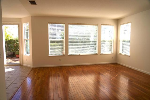 504 Westwind Lane, Redwood City CA: https://media.crmls.org/mediaz/4afa8618-2856-4cb7-8412-60595ea17930.jpg
