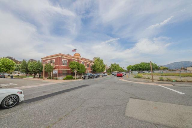 41915 4th Street, Temecula CA: https://media.crmls.org/mediaz/4afc0cea-41d2-461e-a205-1d9fb9d3a379.jpg
