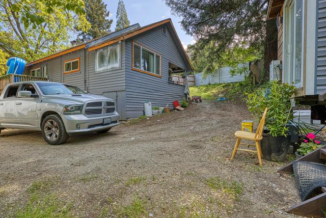 3535 Glen Canyon Road, Scotts Valley CA: https://media.crmls.org/mediaz/4afc5bdc-92dd-48ac-a645-51ebaf2785c6.jpg