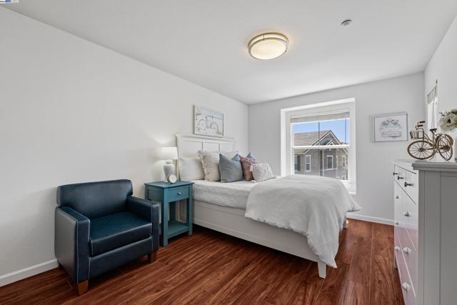 6268 Byron Ln, San Ramon CA: https://media.crmls.org/mediaz/4afcec87-34ea-465d-ae76-3d63ea669b4d.jpg