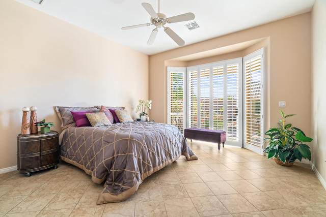 35882 Royal Sage Court, Palm Desert CA: https://media.crmls.org/mediaz/4afe926a-086b-455d-a5a6-539c25240aa4.jpg