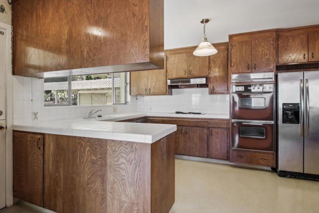 1259 Toyon Drive, Millbrae CA: https://media.crmls.org/mediaz/4aff6cef-2a87-4b89-8577-0f8661dfd56b.jpg