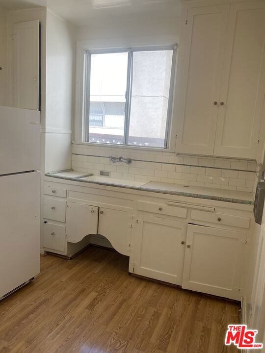 11319 1/4 Iowa Avenue, Los Angeles CA: https://media.crmls.org/mediaz/4aff6f38-ef96-4f1e-a921-5b5a3a08af43.jpg