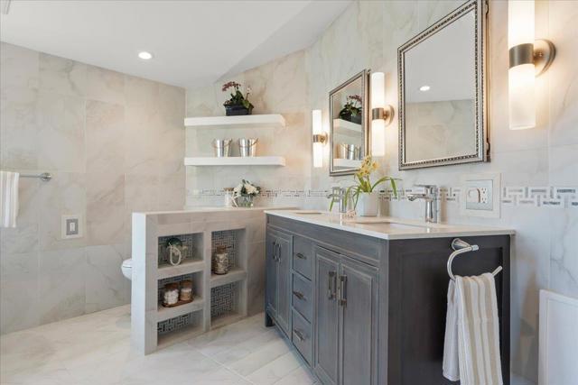 433 Seaview Drive, Aptos CA: https://media.crmls.org/mediaz/4b0178aa-1c3d-4435-becd-b846c4feb872.jpg