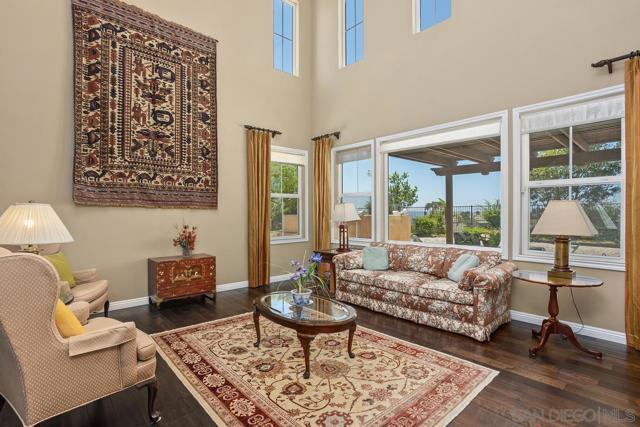 5029 Medalist Ct, Oceanside CA: https://media.crmls.org/mediaz/4b02832c-188d-4578-adbe-e0034a46dff1.jpg