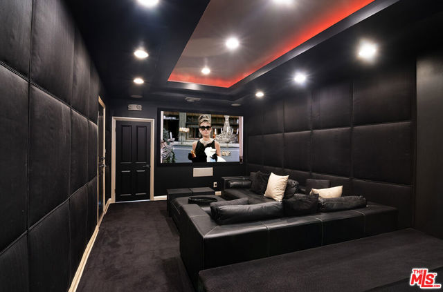 Image 32 of 75 For 4054 Stone Canyon Avenue