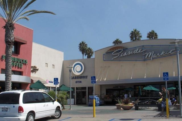1729 Lahoud, Cardiff by the Sea CA: https://media.crmls.org/mediaz/4b04d9be-9cc4-4976-bce5-c2076474acb7.jpg