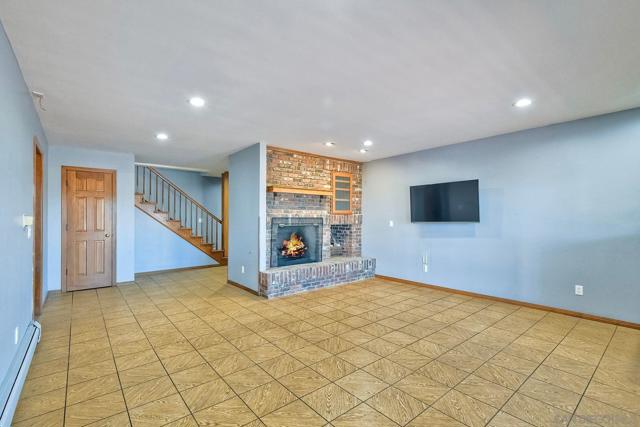 2511 Via Rancheros, Fallbrook CA: https://media.crmls.org/mediaz/4b055c13-5477-450a-886b-1cb3705e8c59.jpg