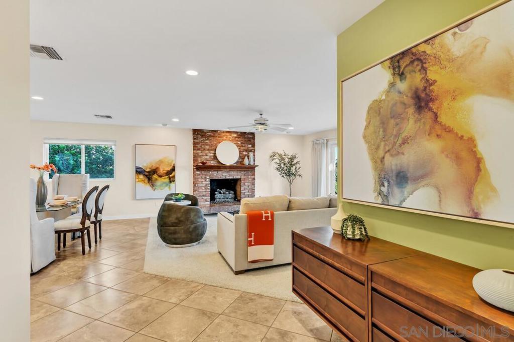 MLS #250042613SD image #1