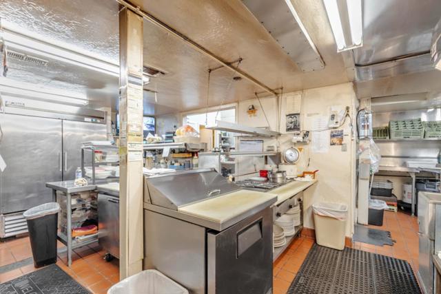 627 627 Main Street, Suisun City CA: https://media.crmls.org/mediaz/4b06b374-b6aa-4c35-95cb-3a45a65529bf.jpg